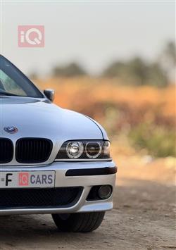 بی ئێم دەبڵیو سیریەس 5